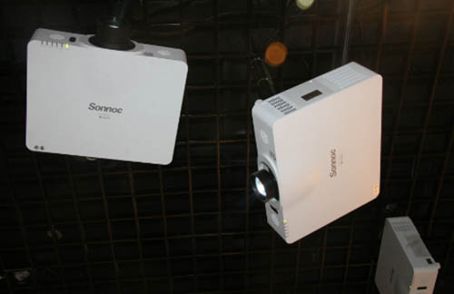 Sonnoc(索諾克)工程投影機入駐大廠民族宮展廳打造經典文化(圖3) Sonnoc(索諾克)工程投影機入駐大廠民族宮展廳打造經典文化(圖3)