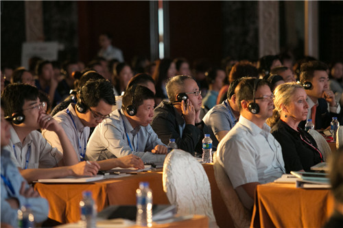 C-star 2017國際零售業(yè)設(shè)計(jì)與設(shè)備展(圖2) C-star 2017國際零售業(yè)設(shè)計(jì)與設(shè)備展(圖2)