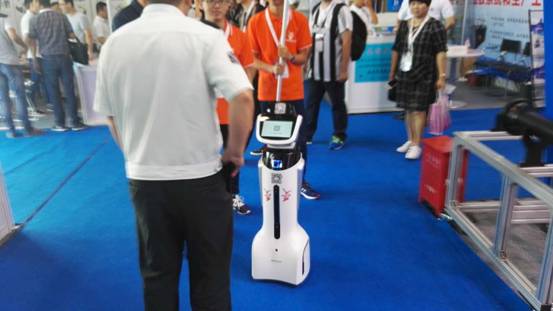 紅眼兔為中國國際復材展插上翅膀,“電商+工業”(圖4) 紅眼兔為中國國際復材展插上翅膀,“電商+工業”助發展3