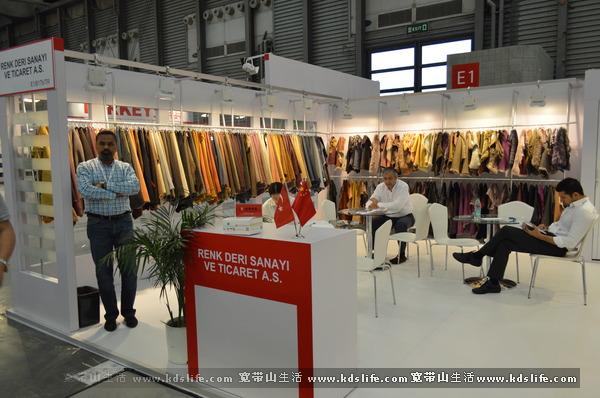 科思創在中國國際皮革展展出最新可持續聚氨酯技術(圖1) 科思創在中國國際皮革展展出最新可持續聚氨酯技術(圖1)