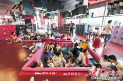 國慶長假長沙掀讀書、觀展熱潮