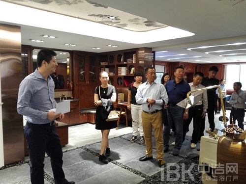 心海伽藍展廳全新亮相,迎經銷商考察團首批參觀 心海伽藍展廳全新亮相,迎經銷商考察團首批參觀