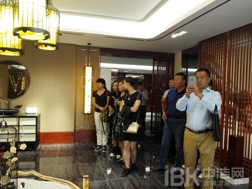 心海伽藍展廳全新亮相,迎經銷商考察團首批參觀 心海伽藍展廳全新亮相,迎經銷商考察團首批參觀