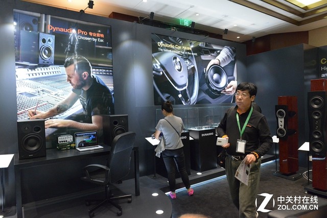 全系音箱產(chǎn)品亮相 丹拿展廳觀者如潮