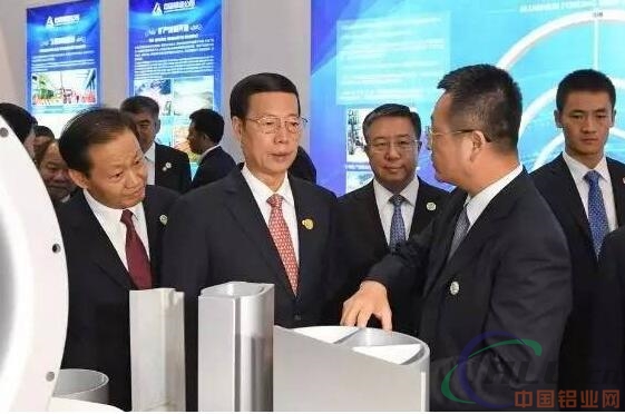 張高麗考察中國-東盟博覽會中鋁展廳 張高麗考察中國-東盟博覽會中鋁展廳