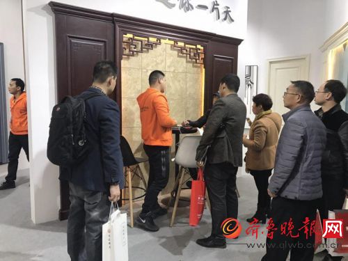 德菲諾實木背景墻亮相第十六屆中國國際門業展覽會(圖2) 2